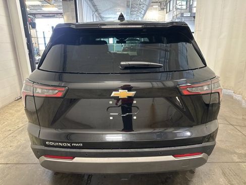 Used 2026 Chevrolet Equinox LT w/ Convenience Package II image 5
