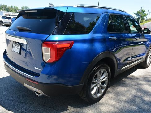 Used 2023 Ford Explorer Limited w/ Equipment Group 301A AWD/4WD image 5