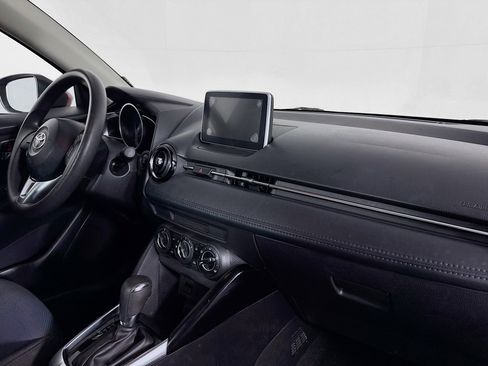 Used 2017 Toyota Yaris iA image 45