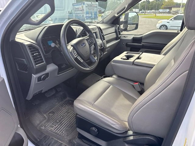 Used 2018 Ford F250 XL w/ Power Equipment Group AWD/4WD image 9