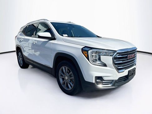 Used 2024 GMC Terrain SLT AWD/4WD image 7