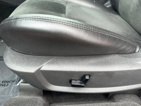 Used 2009 Dodge Challenger SRT8 w/ SRT Option Group II image 13