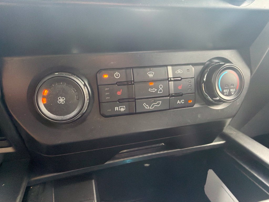 Used 2019 Ford F150 XLT w/ Equipment Group 302A Luxury AWD/4WD image 18