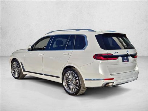 Used 2023 BMW X7 xDrive40i w/ Premium Package image 8