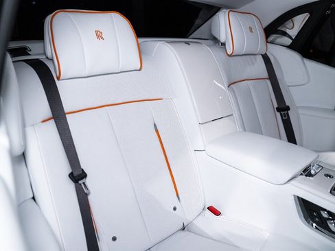 Used 2026 Rolls-Royce Phantom Sedan image 12