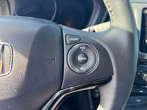 Used 2022 Honda HR-V Sport image 18