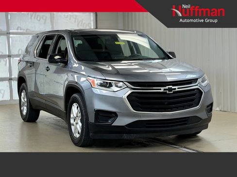 Used 2019 Chevrolet Traverse LS FWD image 1