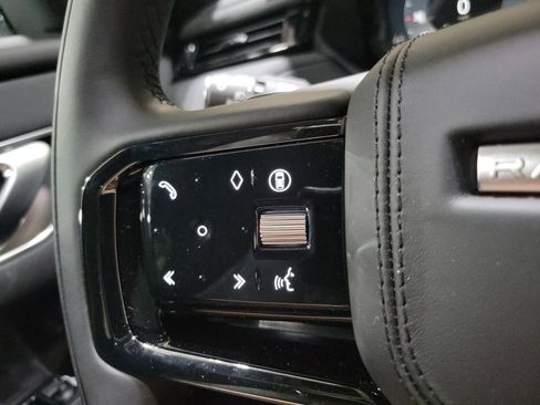 New 2026 Land Rover Range Rover Velar Dynamic SE image 15