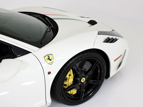 Used 2015 Ferrari 458 Speciale Coupe RWD image 11