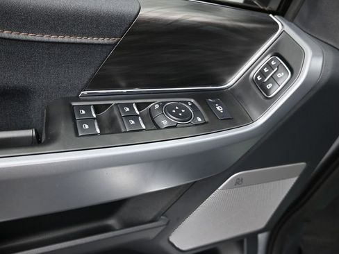 Used 2025 Ford F150 Lariat w/ Equipment Group 502A High image 13