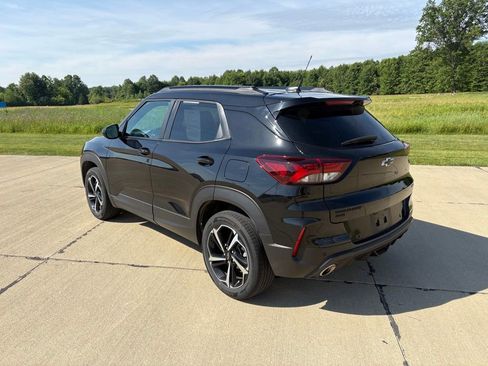 Used 2022 Chevrolet TrailBlazer RS w/ Sun and Liftgate Package AWD/4WD image 4