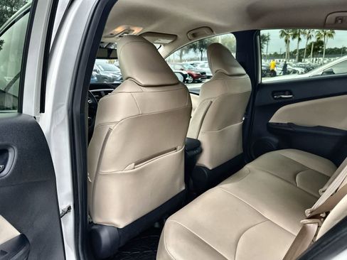 Used 2020 Toyota Prius XLE image 12