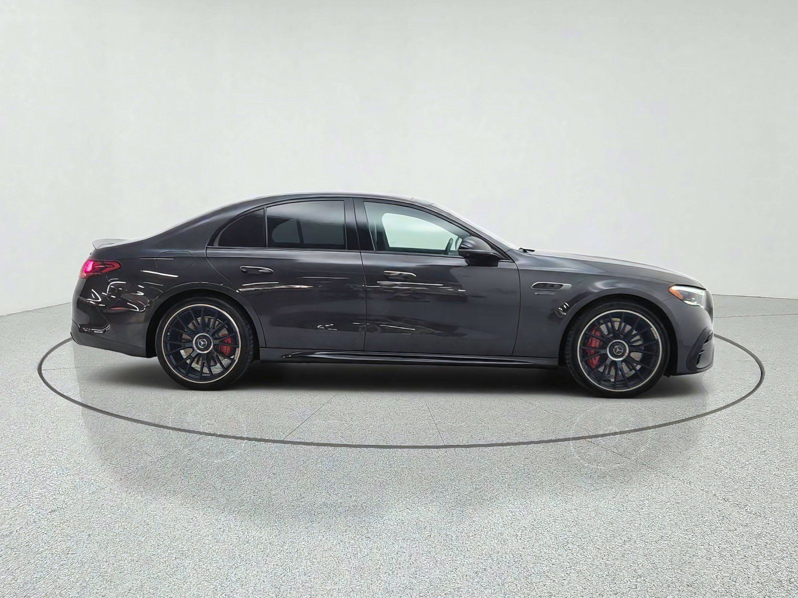 Used 2025 Mercedes-Benz E 53 AMG e 4MATIC Sedan image 4