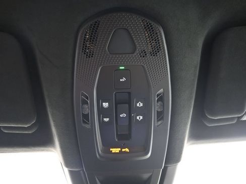 Used 2024 Porsche Cayenne Turbo AWD/4WD image 25