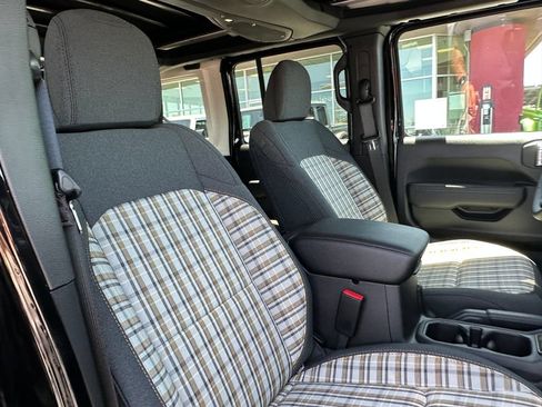 New 2026 Jeep Wrangler Unlimited Sport AWD/4WD image 14