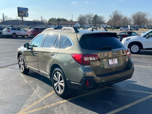 Used 2018 Subaru Outback 2.5i Limited image 3