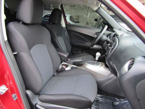 Used 2016 Nissan Juke S FWD image 11