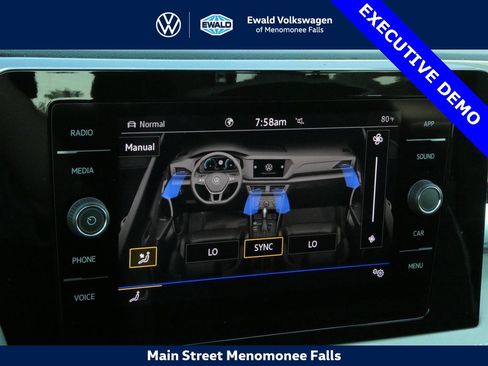 New 2025 Volkswagen Taos SE image 42