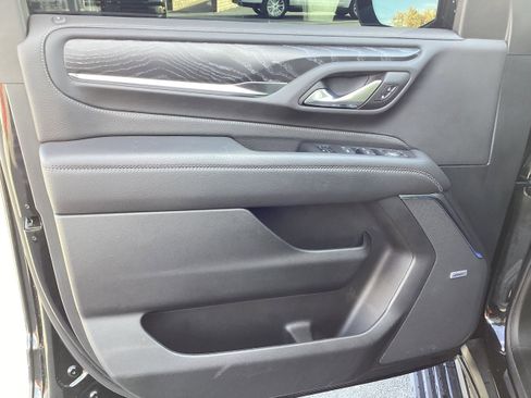 Used 2024 GMC Yukon Denali w/ Denali Reserve Package image 18