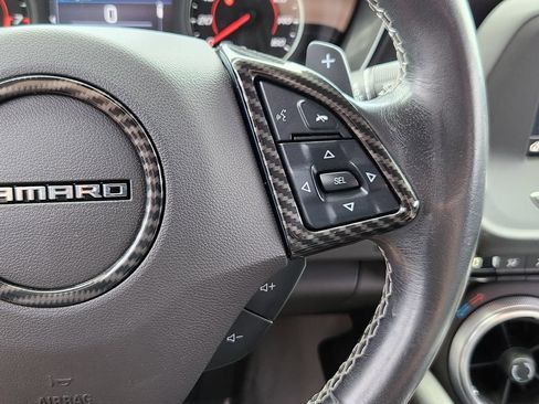 Used 2022 Chevrolet Camaro LT RWD image 27