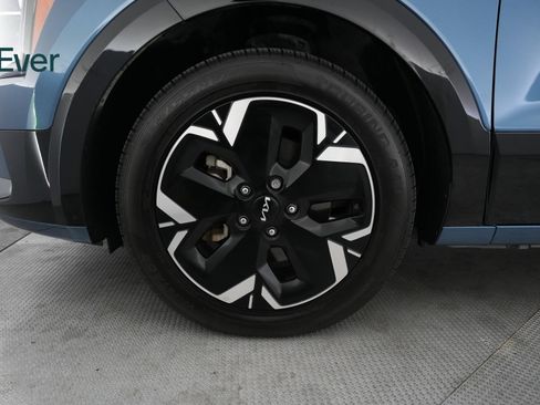 Used 2023 Kia Niro Wind FWD image 19