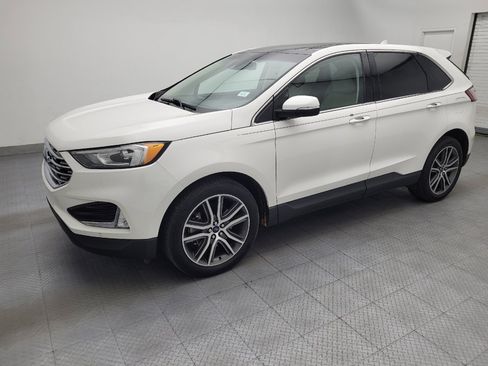 Used 2020 Ford Edge Titanium AWD/4WD image 2