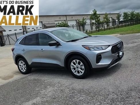 Used 2023 Ford Escape Active FWD image 2