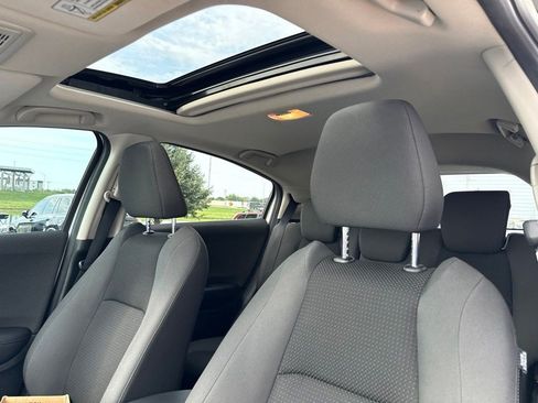 Used 2022 Honda HR-V EX image 8