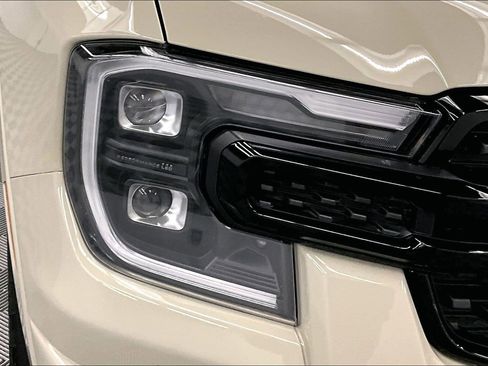 Used 2025 Ford Ranger Lariat w/ FX4 Off-Road Package AWD/4WD image 33