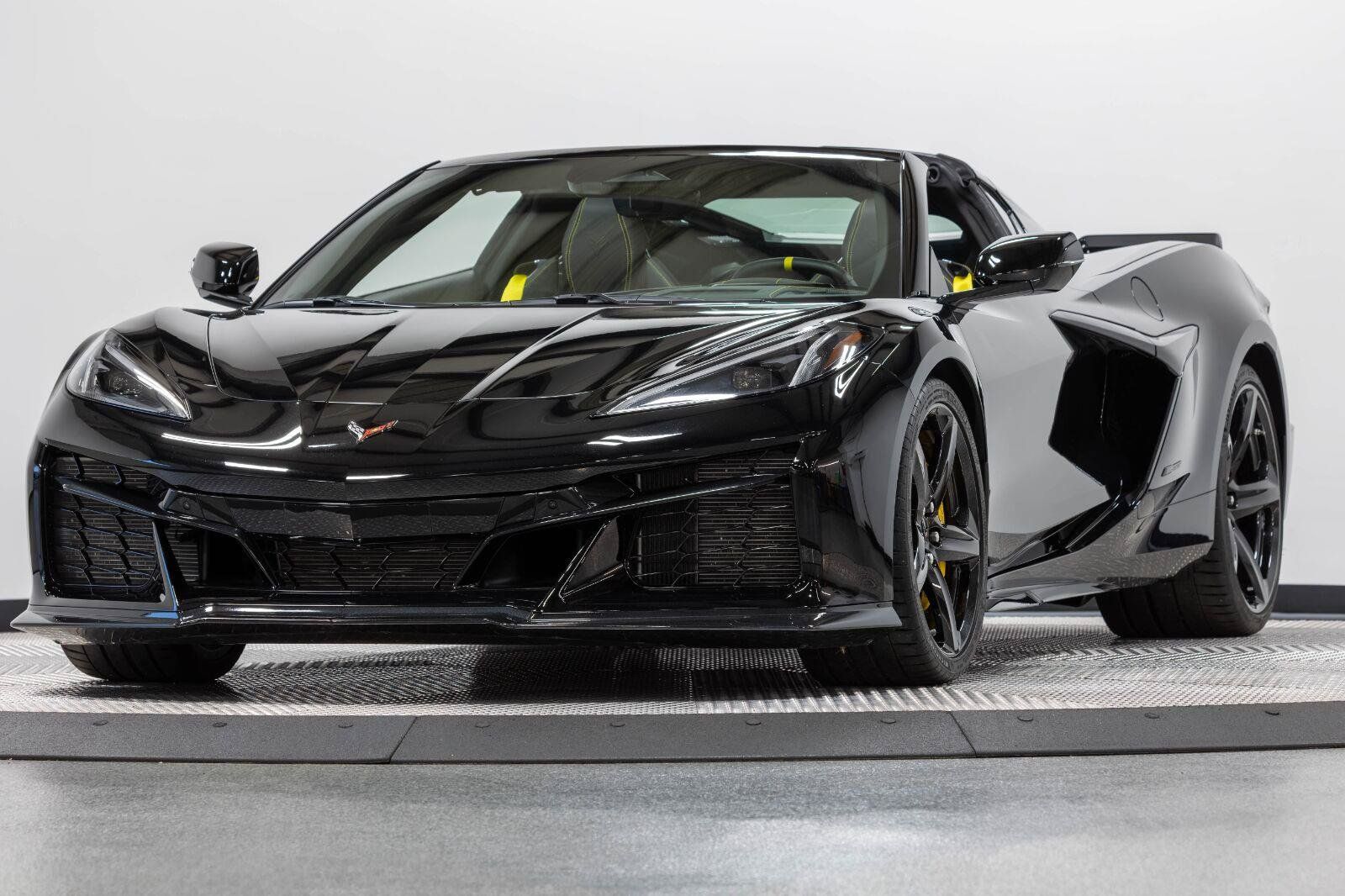 Used 2026 Chevrolet Corvette E-Ray AWD/4WD image 15