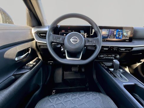 New 2026 Nissan Kicks SV FWD image 9