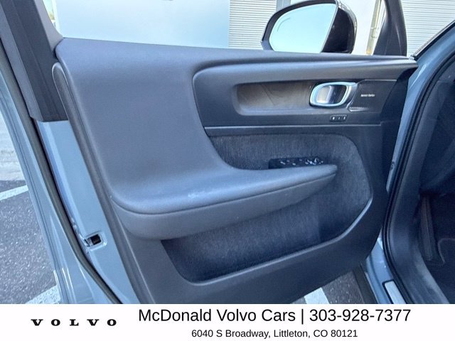 Used 2023 Volvo XC40 Recharge Ultimate AWD/4WD image 9