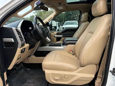 Used 2017 Ford F250 Lariat w/ Lariat Ultimate Package image 30