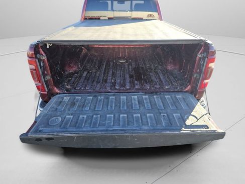 Used 2019 RAM 1500 Laramie image 29