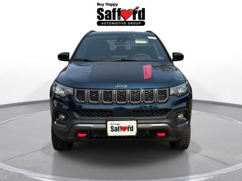 New 2026 Jeep Compass Trailhawk w/ Sun, Sound & Navigation Group AWD/4WD image 8