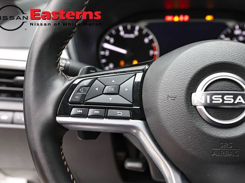 Used 2025 Nissan Altima 2.5 SR FWD image 15