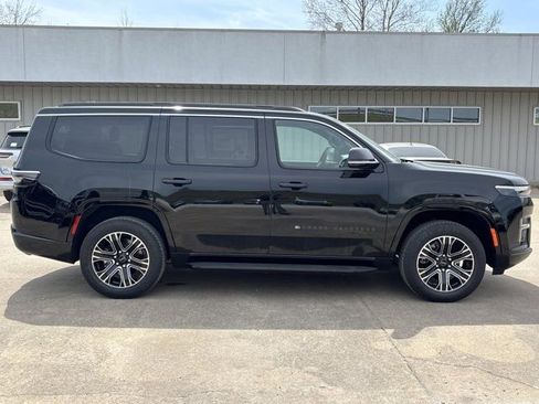 New 2026 Jeep Grand Wagoneer 4WD image 2