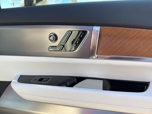 New 2026 Cadillac Vistiq Sport w/ LPO, Floor Liner Package image 25
