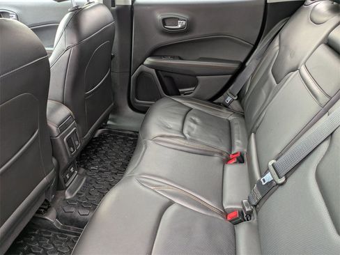 Used 2018 Jeep Compass Limited image 30