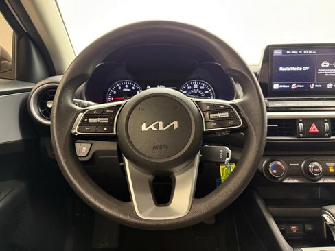 Used 2024 Kia Forte LXS FWD image 19