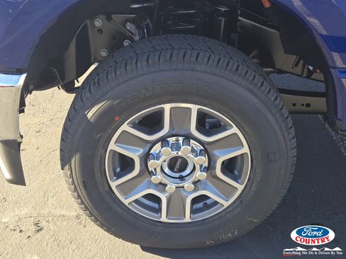 New 2026 Ford F250 Lariat image 5