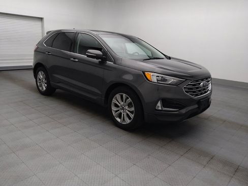 Used 2019 Ford Edge Titanium w/ Cold Weather Package AWD/4WD image 11