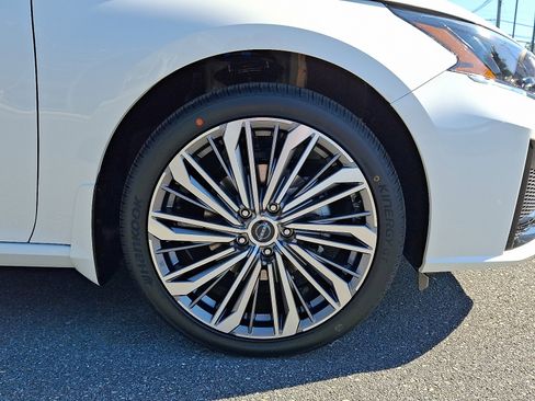 New 2025 Nissan Altima 2.5 SL image 4