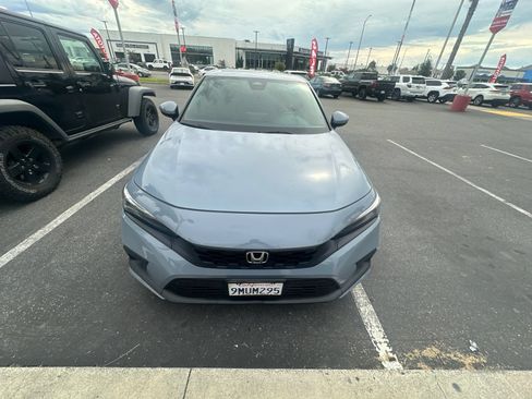 Used 2022 Honda Civic Sport Touring image 1