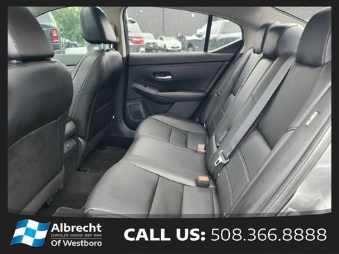 Used 2022 Nissan Sentra SR w/ SR Premium Package FWD image 16