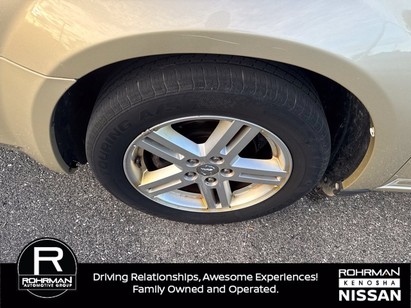 Used 2010 Dodge Avenger R/T FWD image 10