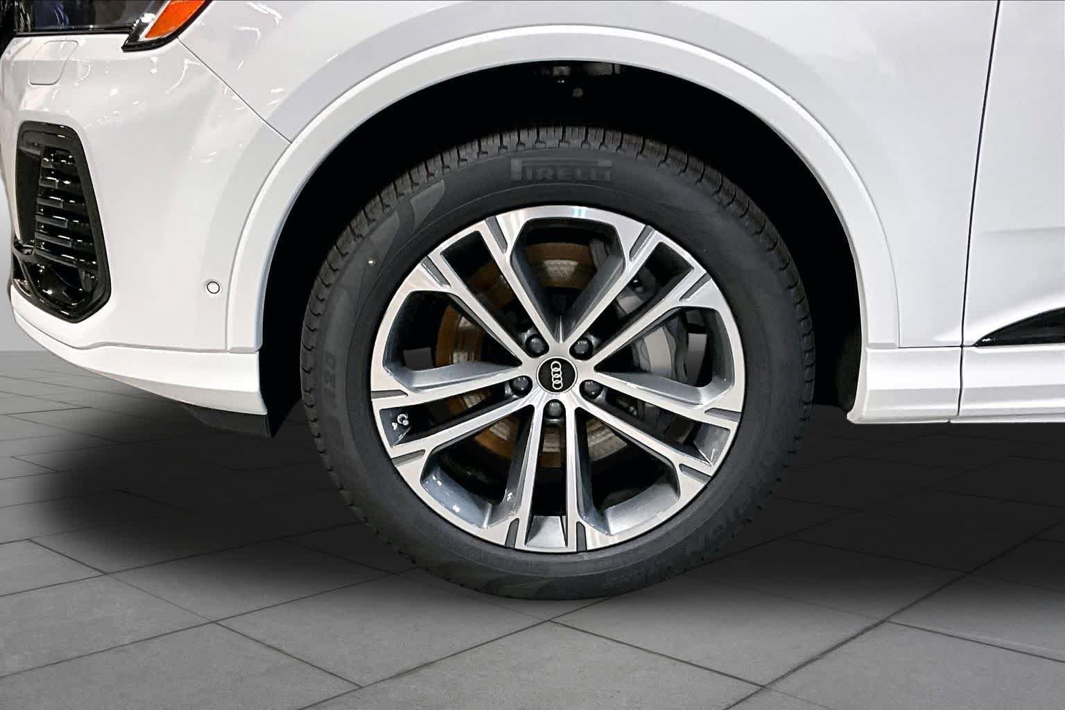 Used 2026 Audi Q7 2.0T Premium AWD/4WD image 11