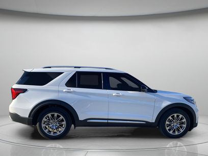 New 2026 Ford Explorer Platinum