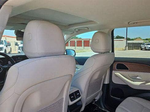 Used 2025 Mercedes-Benz GLE 350 4MATIC image 9