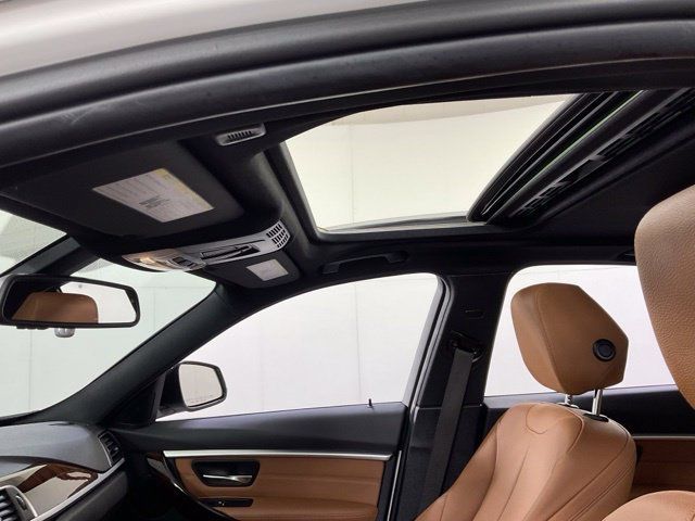 Used 2017 BMW 330i xDrive Sedan AWD/4WD image 23